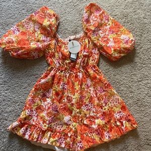 NWT Floral Puff Sleeve Romper-BooHoo